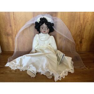 Heritage Mint Ltd Collection African American Porcelain‎ Bride Doll